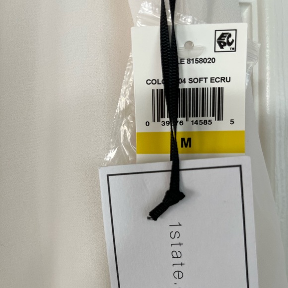 Smocked Flutter-Sleeve Top 1 State size M - Picture 7 of 9